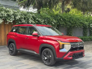Mitsubishi Destinator Premium 23 Mitsubishi Destinator Premium - Ảnh 8