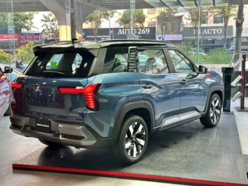 Alternative view of Mitsubishi Destinator Ultimate
