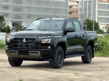 Mitsubishi Triton 4WD AT Athlete - Ảnh 10