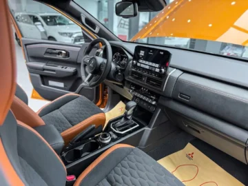 Mitsubishi Triton 4WD AT Athlete - Ảnh 13