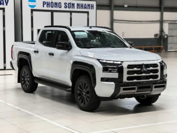 Mitsubishi Triton 4WD AT Athlete - Ảnh 6
