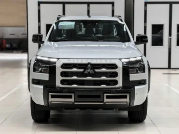 Mitsubishi Triton 4WD AT Athlete - Ảnh 5