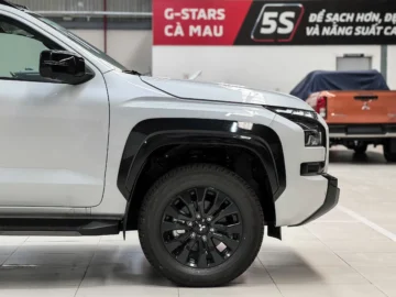 Mitsubishi Triton 4WD AT Athlete - Ảnh 7