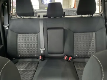 Mitsubishi Triton 2WD AT GLX - Ảnh 12