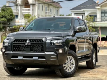 Mitsubishi Triton 2WD AT GLX - Ảnh 16