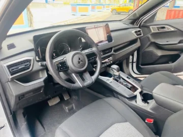 Mitsubishi Xforce GLX - Ảnh 8