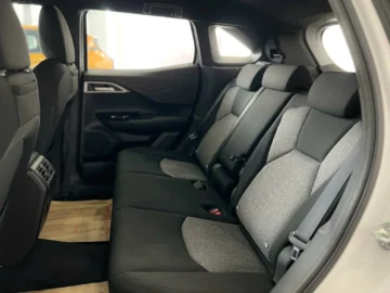Mitsubishi Xforce GLX - Ảnh 10