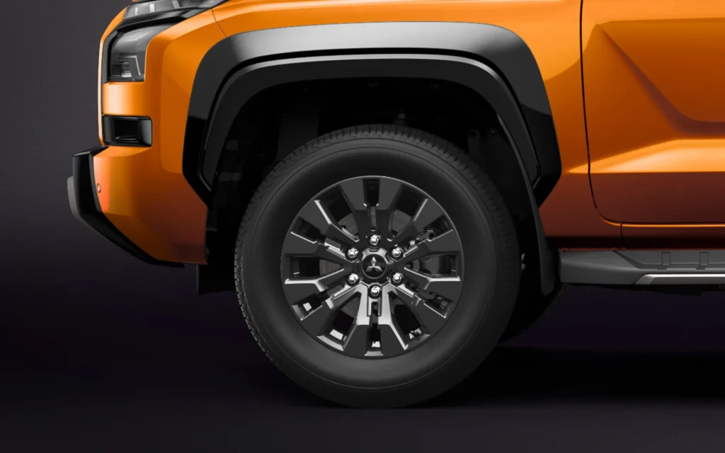 mitsubishi triton thiet ke beast mode 5